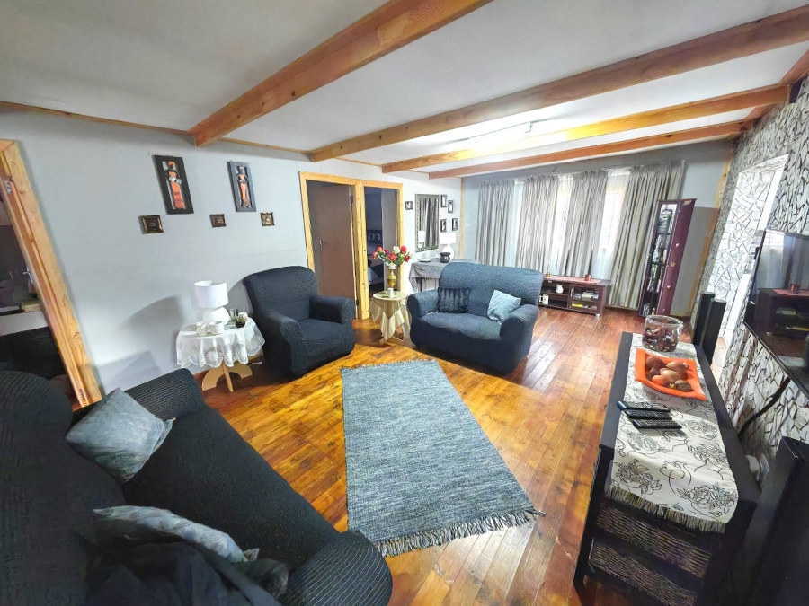 7 Bedroom Property for Sale in Bayswater Free State